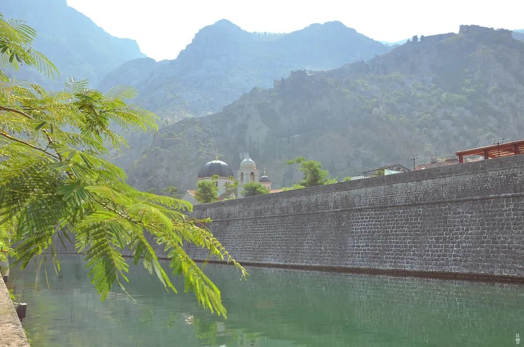Kotor vs Dubrovnik: Which Adriatic Old Town Should You Pick?