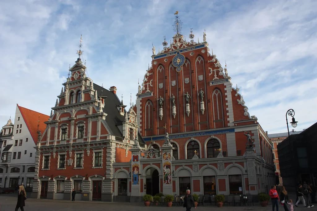 Latvia eSIM: Which Plan Works Outside Riga