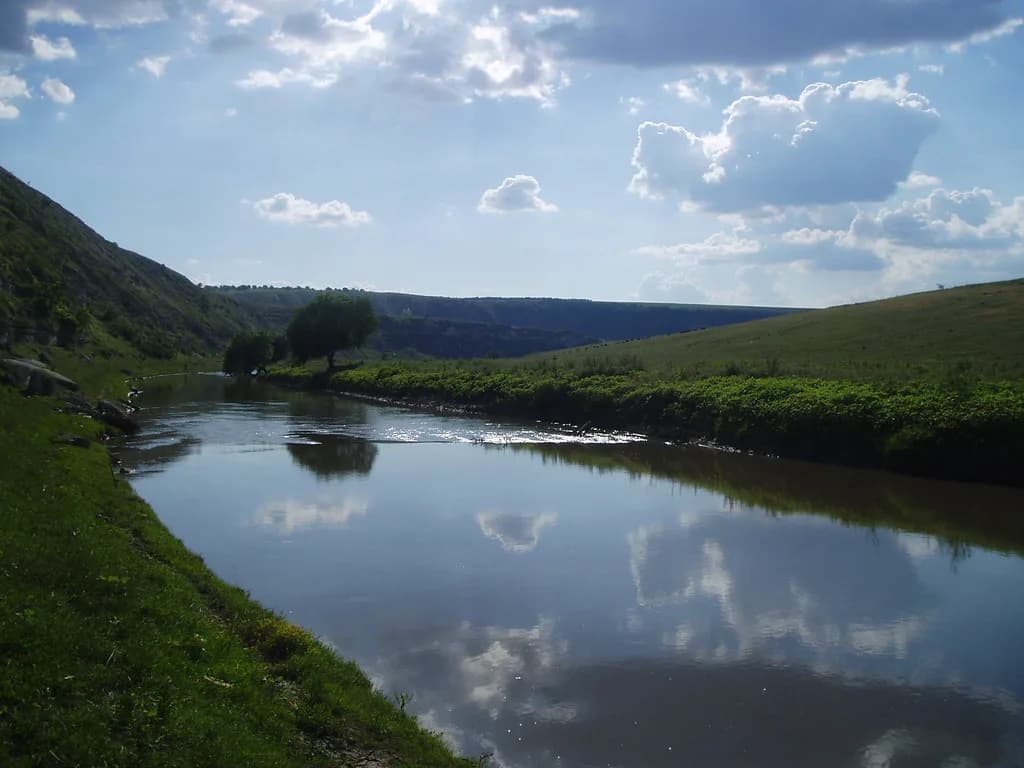 Moldova in October: Weather, Wine Season and Whether to Go