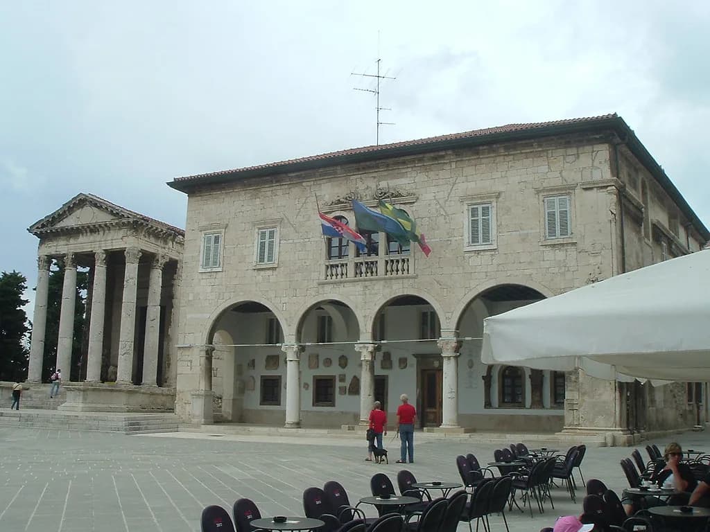 Pula in April: Weather, Crowds and Whether It's Worth It