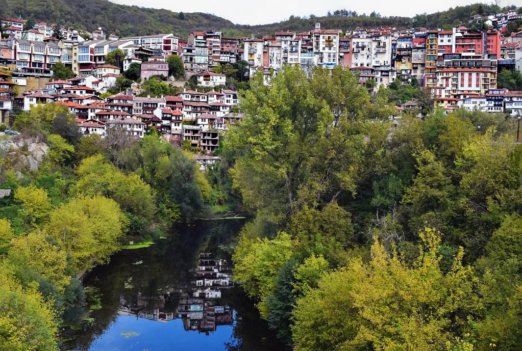 Tipping in Bulgaria: What to Leave at Restaurants and Taxis
