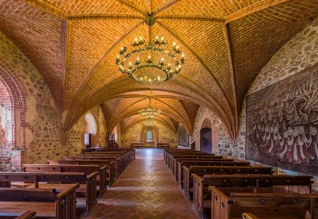 Trakai Island Castle Chapel, Lithuania - Diliff