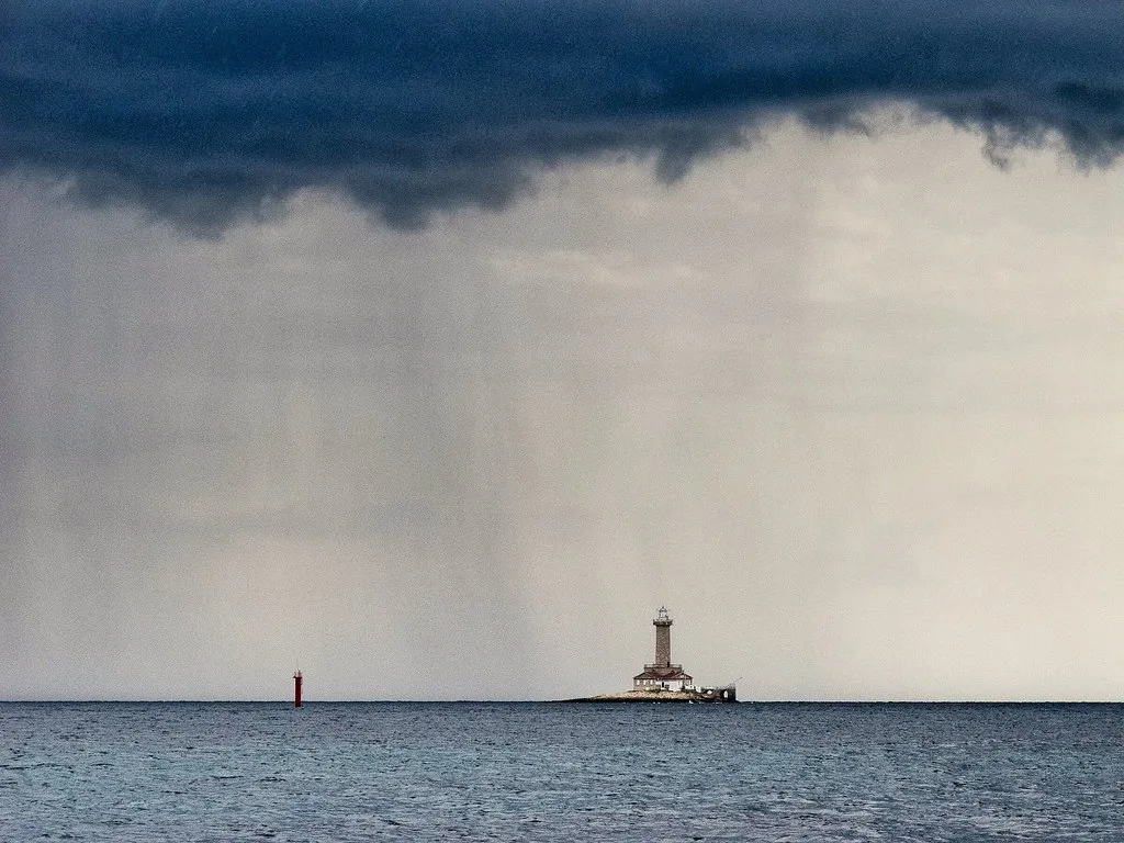 Before the storm, Pula
